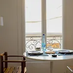 Chic Et Moderne Au Coeur De * Paris