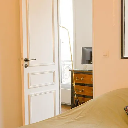 Chic Et Moderne Au Cœur De Paris