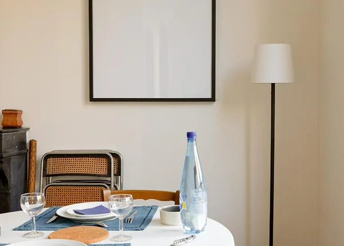 Appartement Chic Et Moderne Au Cœur De *