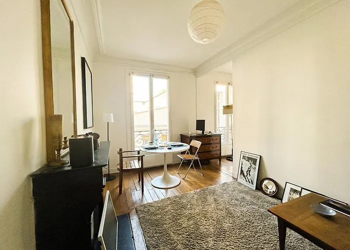 Chic Et Moderne Au Cœur De